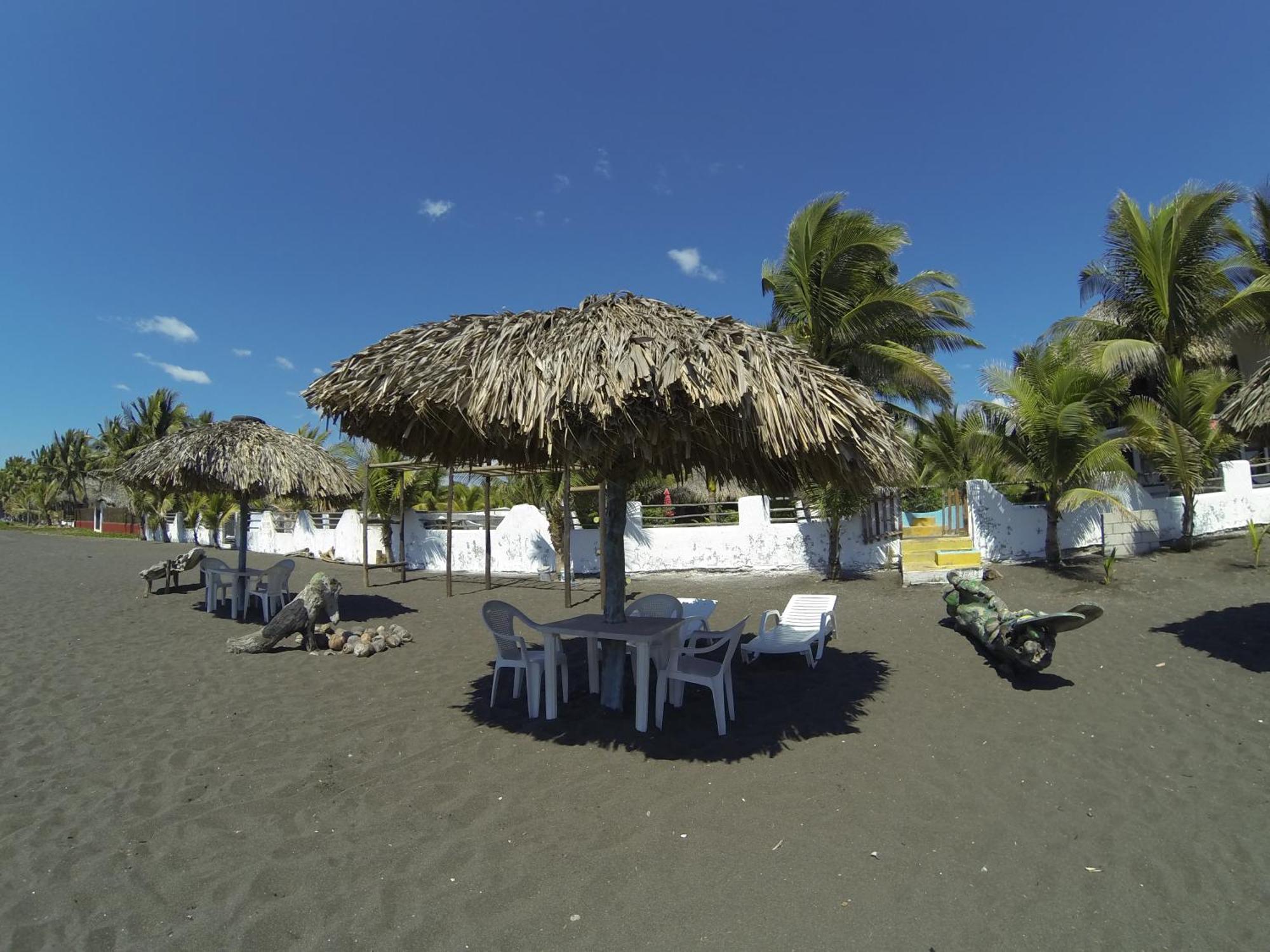 Marbella Eco Lodge Monterrico Εξωτερικό φωτογραφία